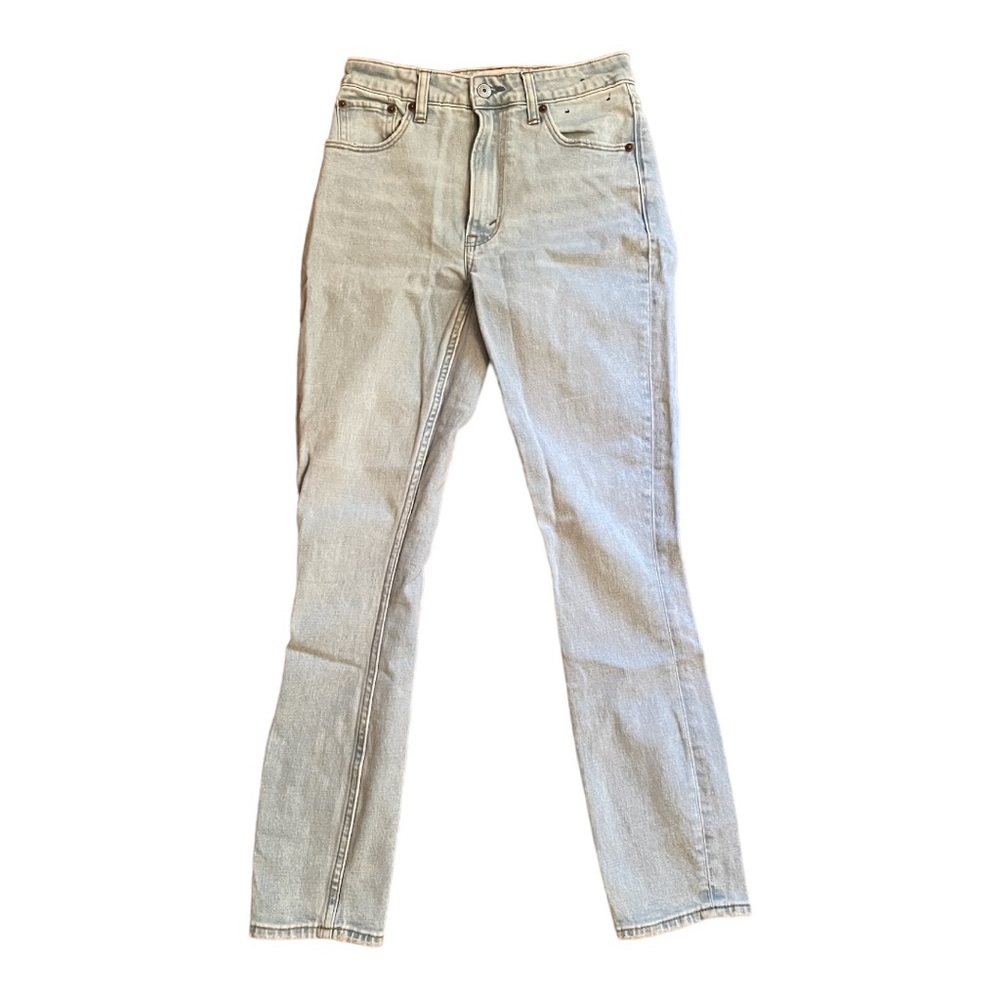Abercrombie Light Wash the skinny High Rise jeans 24 00 curve love